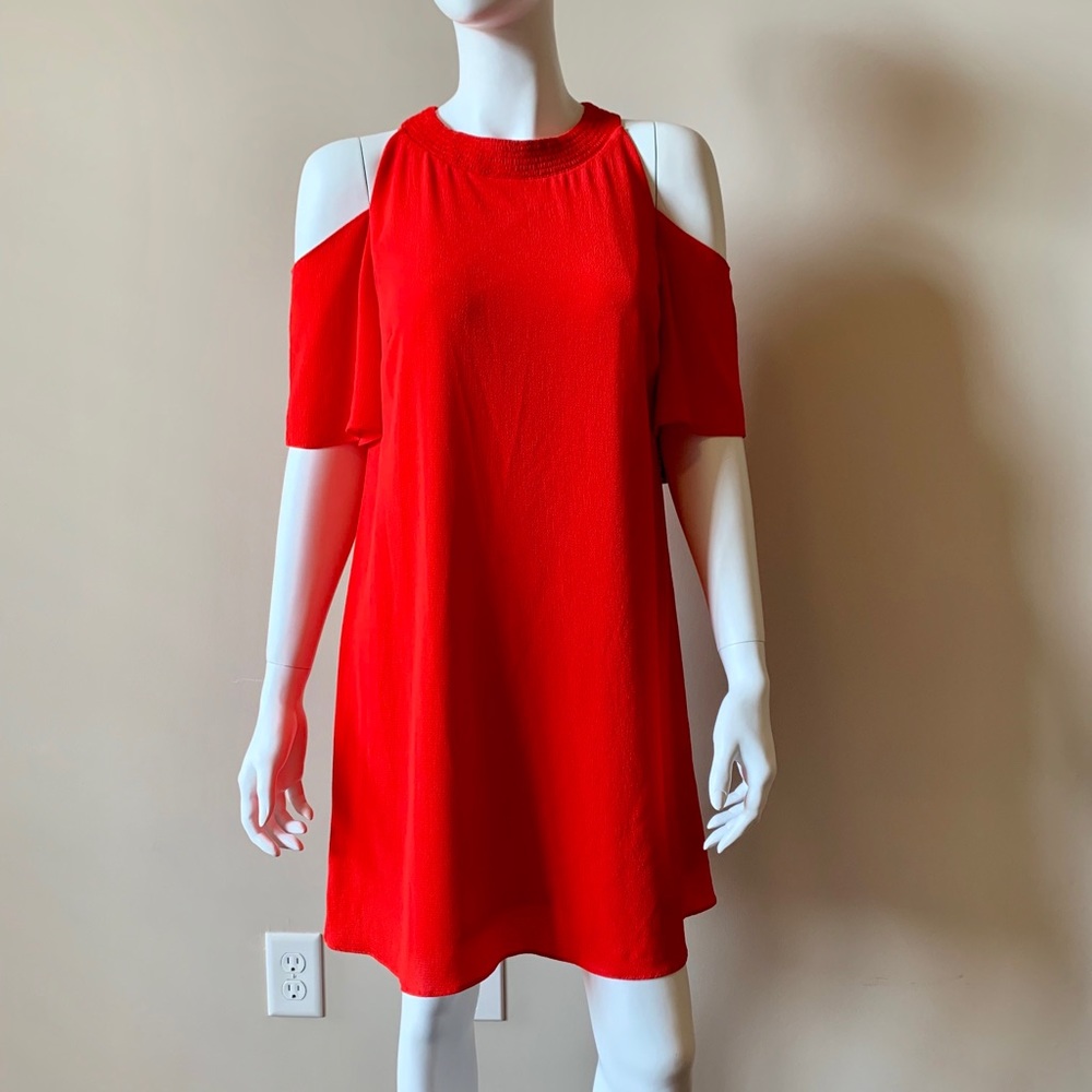ZARA Off the Shoulder Crepe Mini. SZ. M.